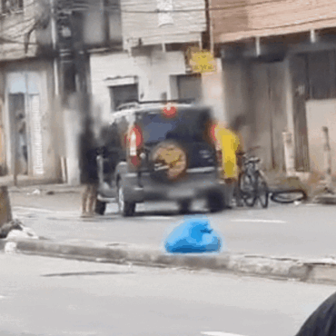 bandidos-apontam-armas-para-motoristas-e-fazem-arrastao-no-litoral-de-sp;-video