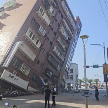 video-mostra-vagao-de-metro-balancando-durante-terremoto-em-taiwan