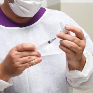santos-amplia-publico-alvo-para-vacinar-contra-a-gripe