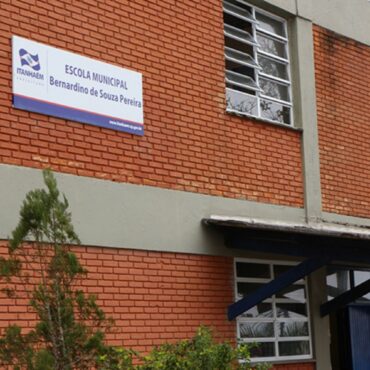 professor-e-agredido-por-responsaveis-de-aluno-em-escola-do-litoral-de-sp:-‘socos-e-pontapes’