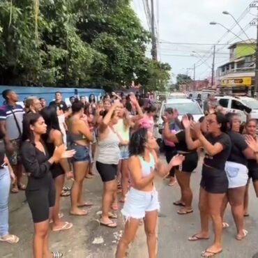 morte-de-adolescente-agredido-pelas-costas-em-escola-gera-protesto-em-frente-a-unidade-de-ensino;-video