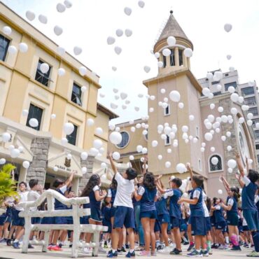 tradicao-e-ensino:-colegio-sao-jose-comemora-100-anos-de-historia.