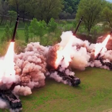 apos-disparar-misseis,-coreia-do-norte-afirma-ter-simulado-‘contra-ataque-nuclear’