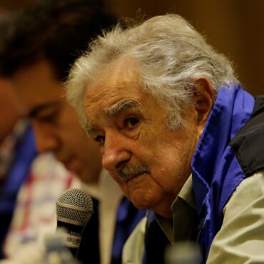 jose-mujica-anuncia-que-tem-tumor-no-esofago