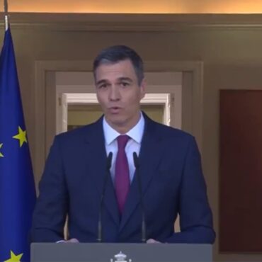 pedro-sanchez-anuncia-que-permanecera-no-cargo-de-primeiro-ministro-da-espanha