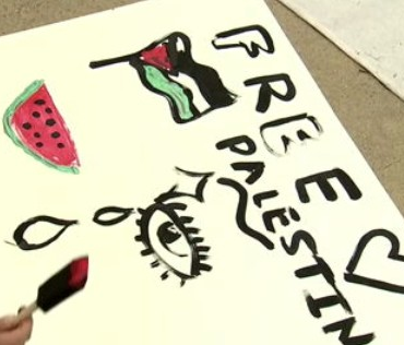 o-que-significa-o-simbolo-de-melancia-desenhado-em-cartazes-de-manifestantes-pro-palestina-em-universidades-americanas