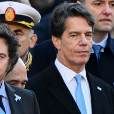 chefe-de-gabinete-de-milei-na-argentina-renuncia