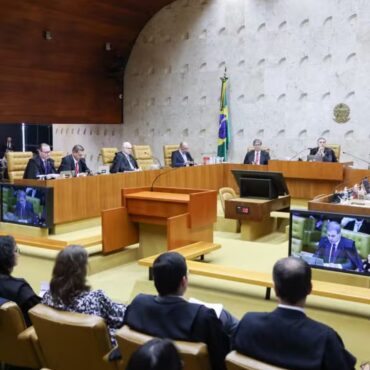 stf-atende-pt-e-manda-colocar-termo-para-atender-trans-junto-de-“pai”-e-“mae”